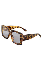 Load image into Gallery viewer, No. 1 Fashion Sunglasses