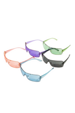 Load image into Gallery viewer, Glamorous Sunglasses